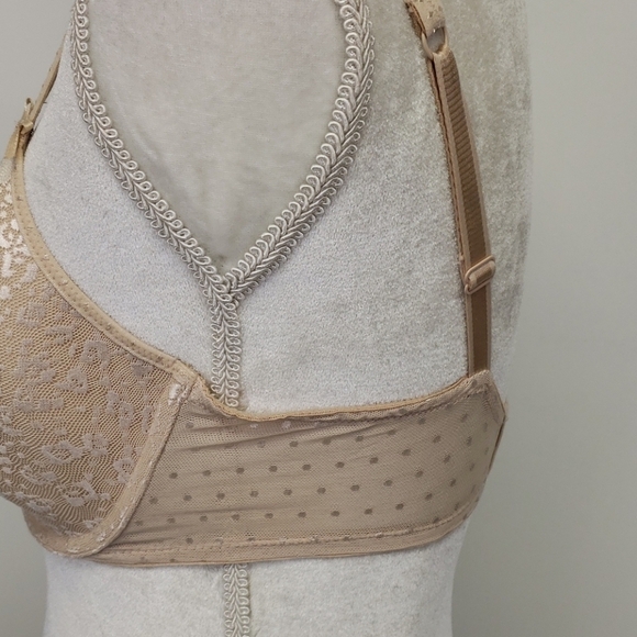 WACOAL 853134 Soft Cup Nude Underwire 34DD Bra VGU - Picture 2 of 9